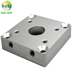 Fabrication personnalisée CNC Usining Block de refroidissement en aluminium avec anodisation claire